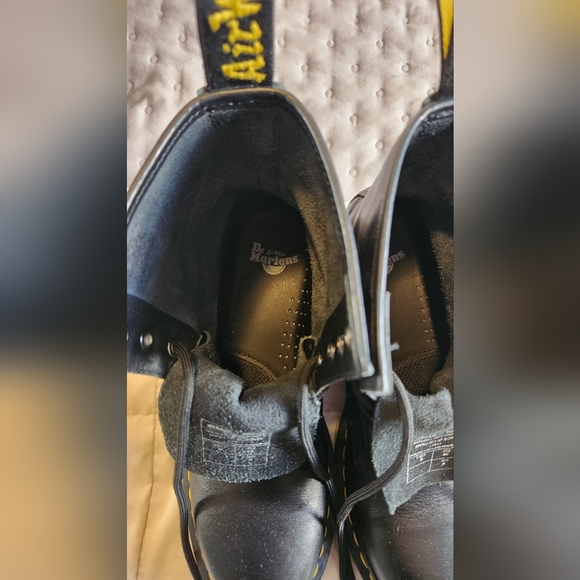 Black Doc Martins - Picture 5 of 6